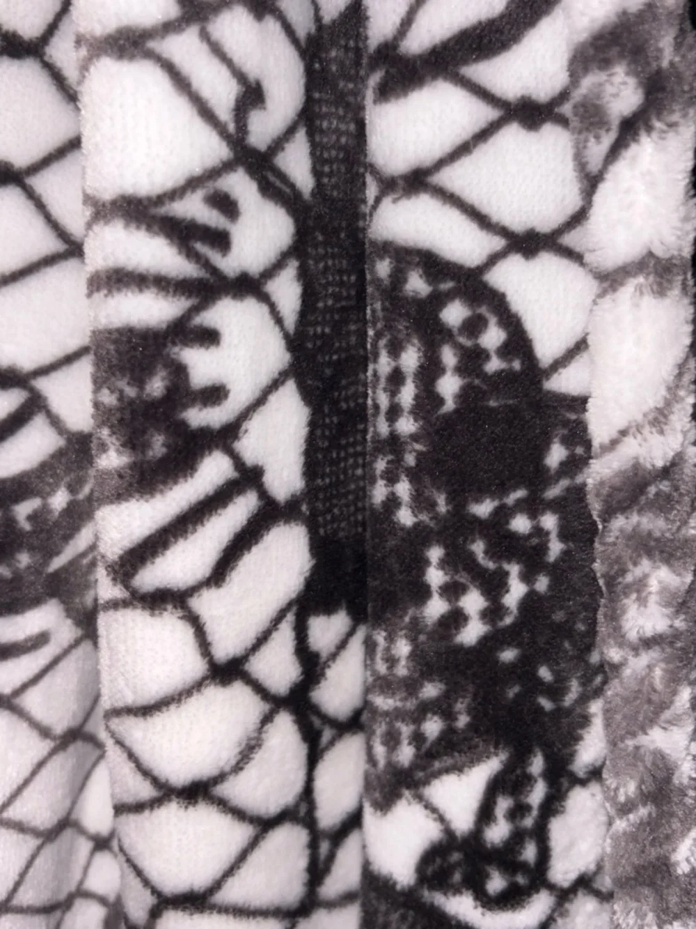 Ed Hardy Black White FULL/QUEEN Plush Blanket with black and white roses